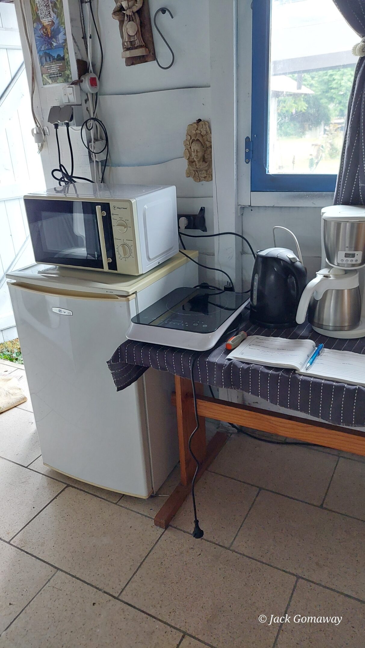 kitchenette
